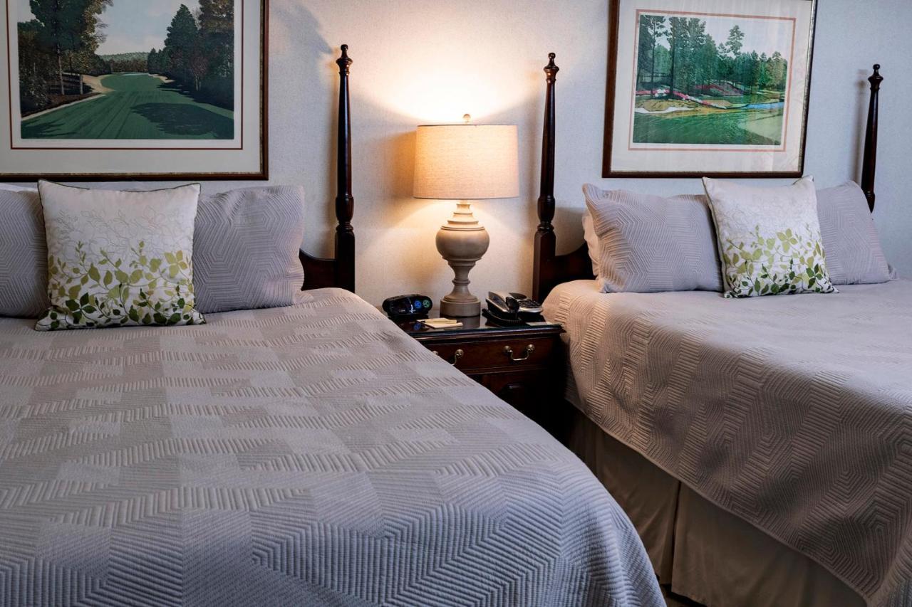 The Inn At Houndslake Aiken Bagian luar foto